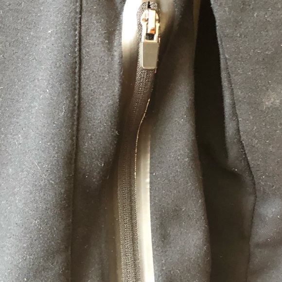 Fabletics Jogging Jacket - Picture 3 of 7